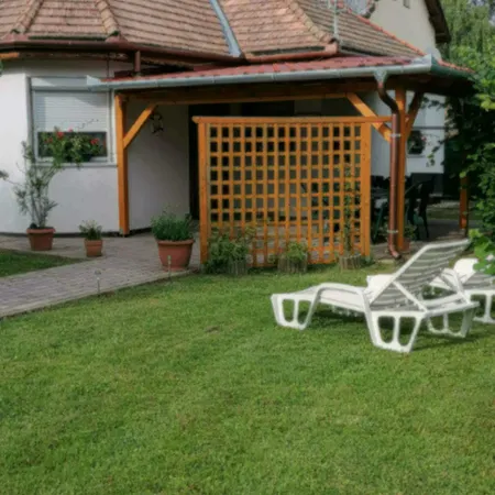 Balaton Ház Nyaraló *